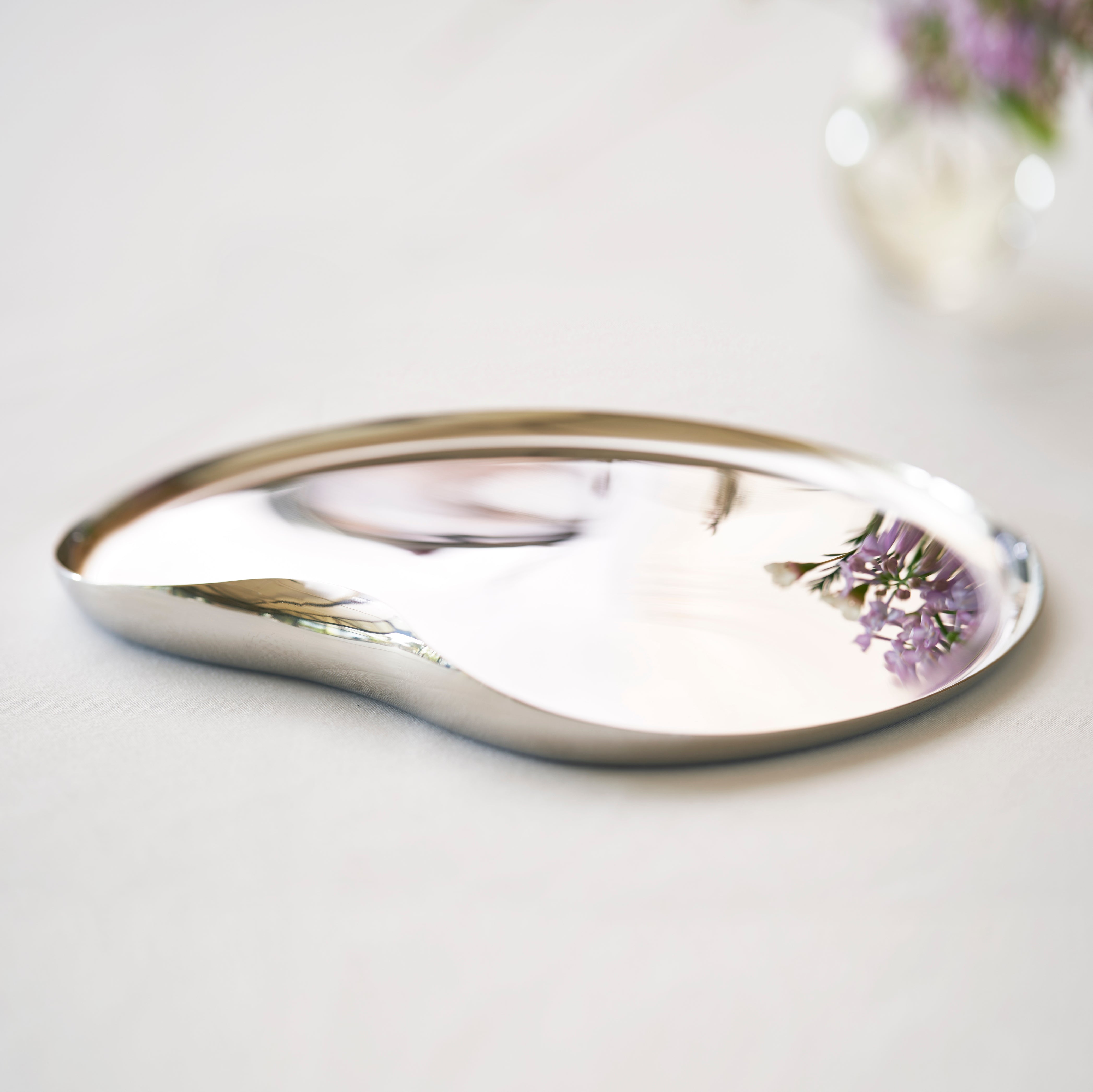 ROBERT WELCH DRIFT (BR) V SERVING TRAY | 25 CM Robert Welch