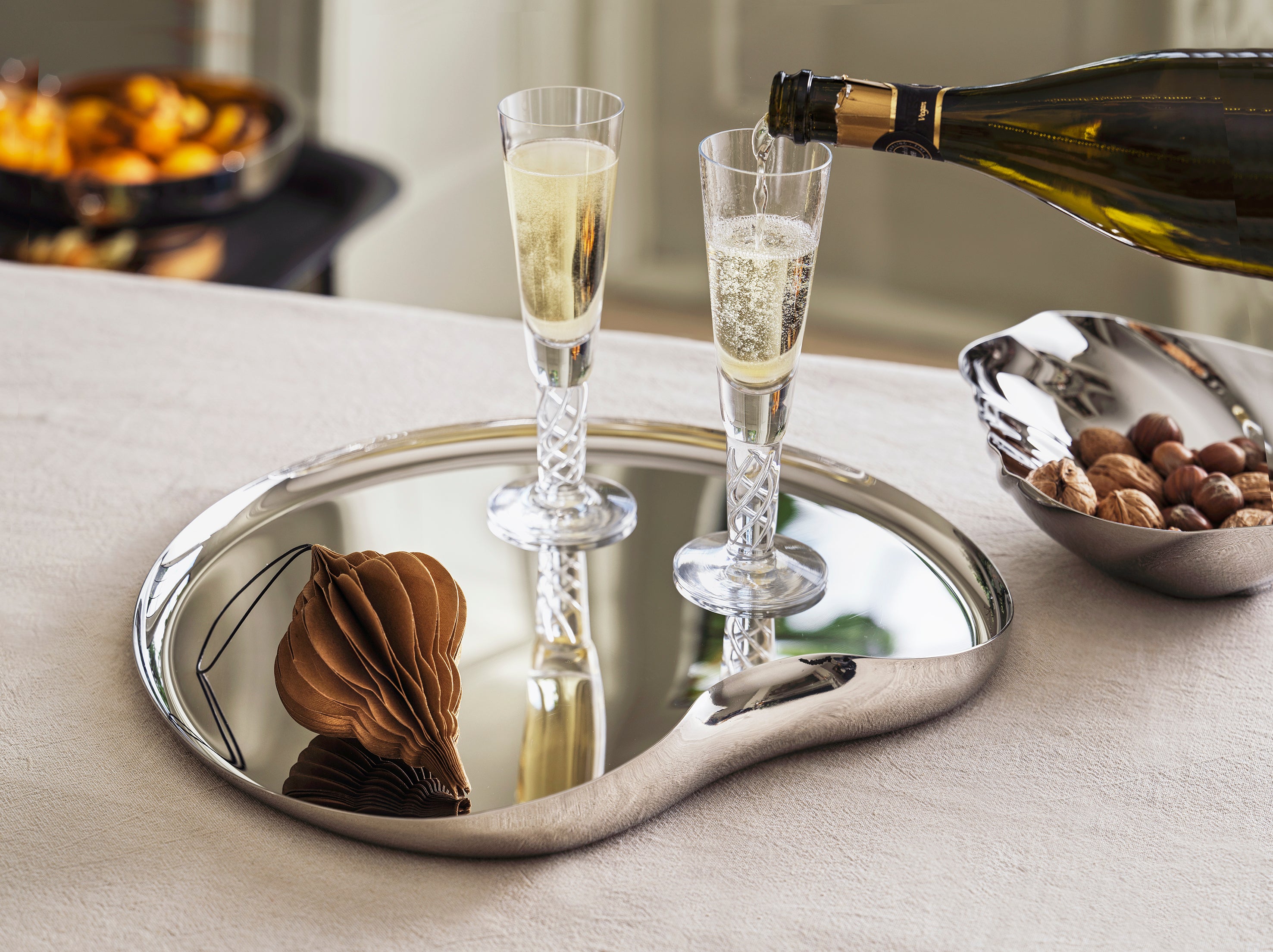 ROBERT WELCH DRIFT (BR) V SERVING TRAY | 25 CM Robert Welch