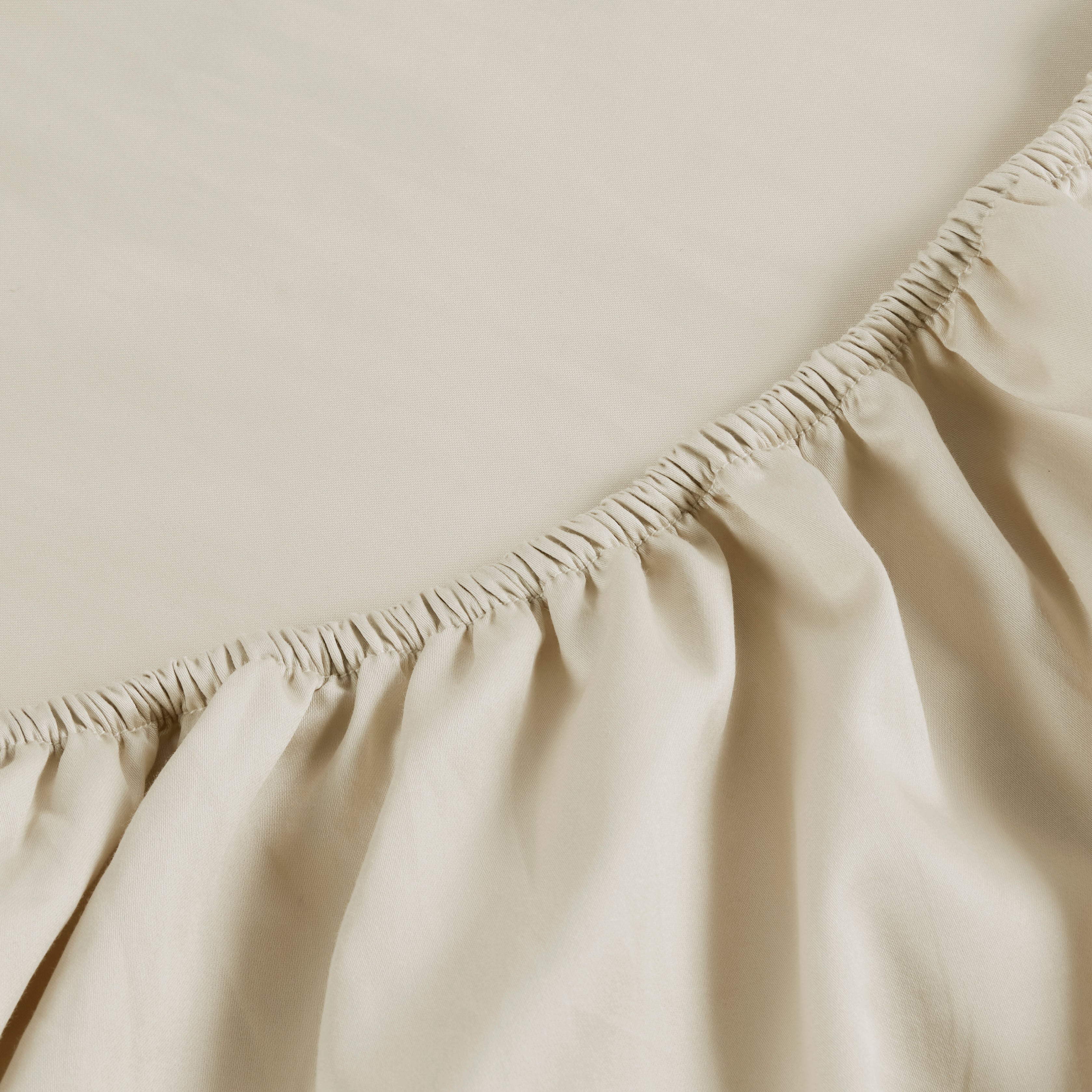 200 TC FITTED SHEET - CHRISTY ORGANIC COTTON Christy England